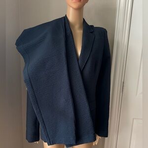 Like new Lafayette 148 New York navy blue seersucker suit. 12 cotton stretch
